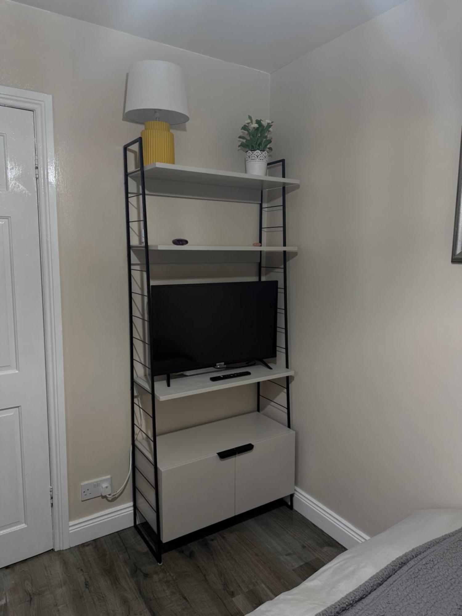 At Quiet Location Close To Belfast Homestay *